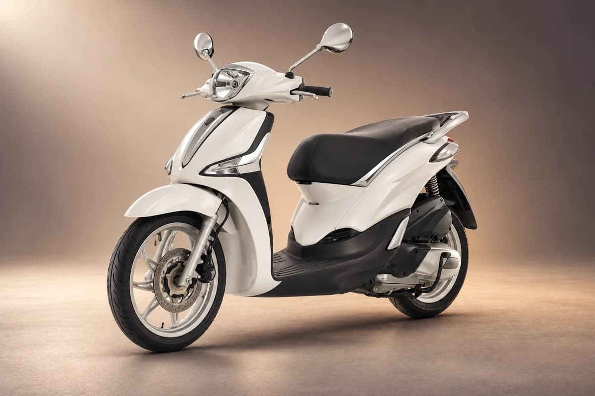 Per KI neu gestaltete repräsentative Studioillustration der Modellfamilie Piaggio liberty; tatsächliche Generation, Ausstattungsvariante, Farbe und Spezifikation muss der Vermieter bestätigen